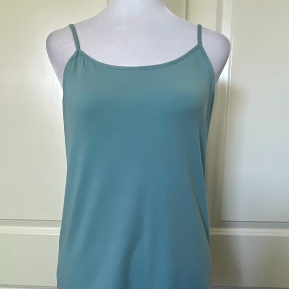 Time and Tru Blue Teal Spaghetti Strap Tank Top Size Medium 8-10 - Picture 1 of 8